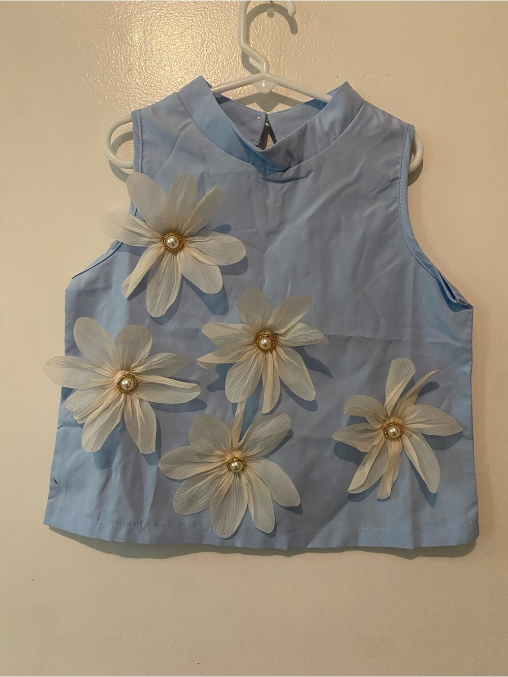 SHEIN Light Blue Sleeveless Blouse with Round Neck